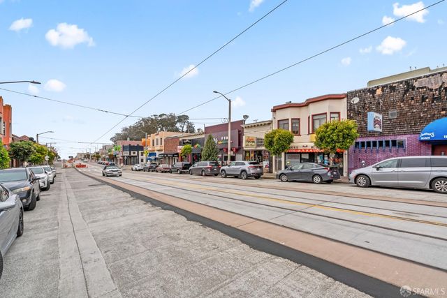 2210 39th Avenue, San Francisco, CA 94116