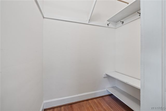 40 Morningside Lane, Amherst, NY 14221