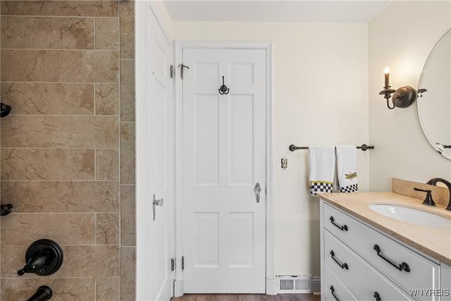 40 Morningside Lane, Amherst, NY 14221