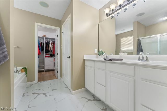 4426 Chevron Circle SW, Massillon, OH 44646