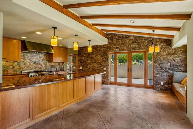2350 S Araby Drive, Palm Springs, CA 92264