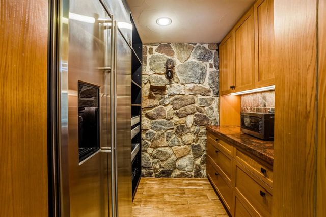 2350 S Araby Drive, Palm Springs, CA 92264