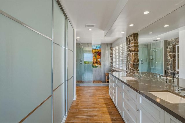 2350 S Araby Drive, Palm Springs, CA 92264