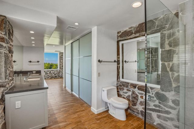 2350 S Araby Drive, Palm Springs, CA 92264