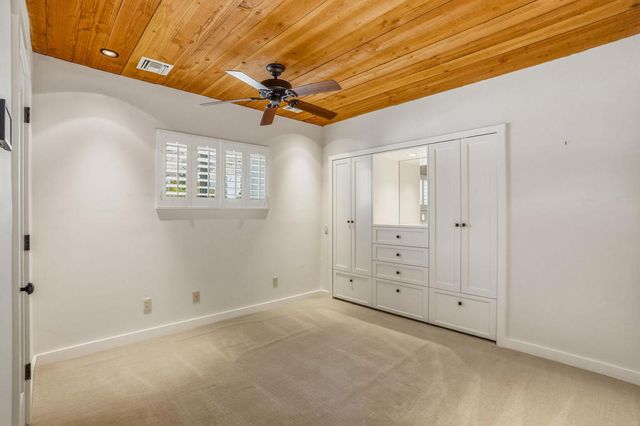 2350 S Araby Drive, Palm Springs, CA 92264