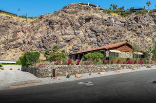 2350 S Araby Drive, Palm Springs, CA 92264