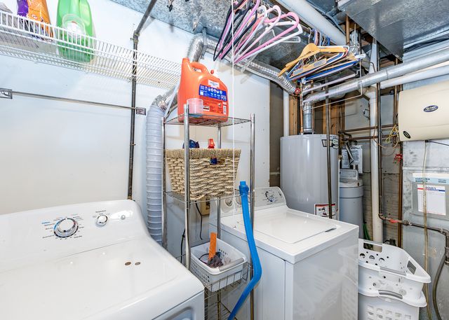 2440 W 60th Place, Davenport, IA 52806