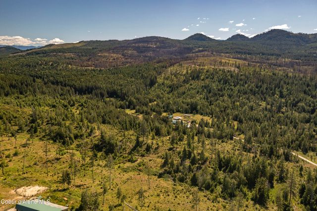 871 Foothill DR, Athol, ID 83801