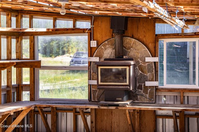 871 Foothill DR, Athol, ID 83801