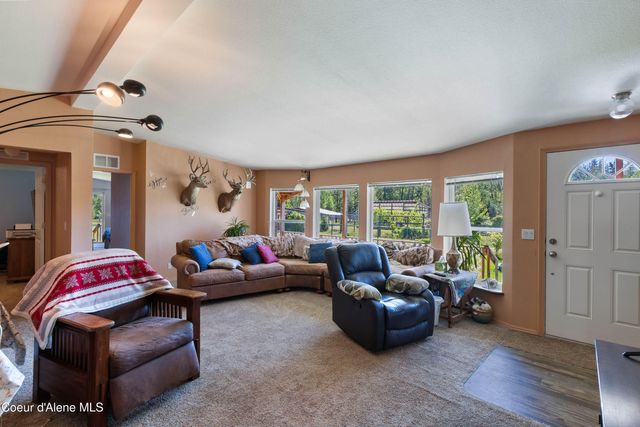 871 Foothill DR, Athol, ID 83801