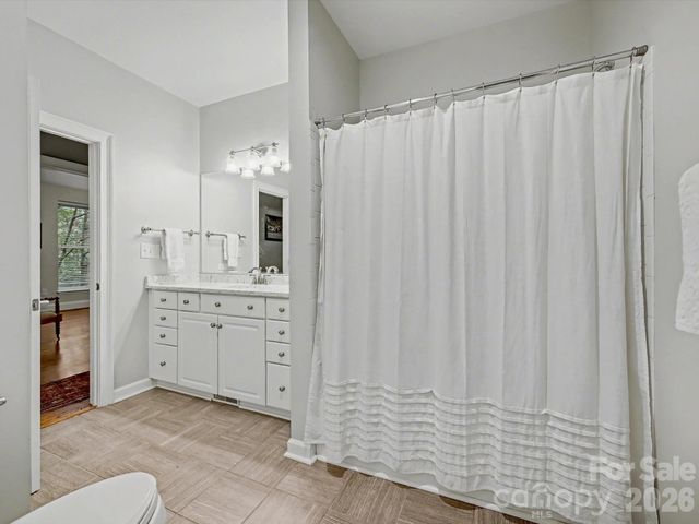 400 N Church Street 236, Charlotte, NC 28202