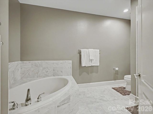 400 N Church Street 236, Charlotte, NC 28202