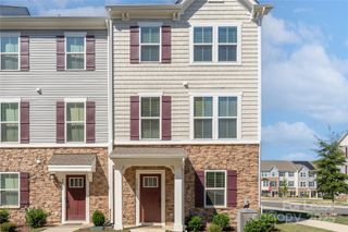 9226 Mallard Mills Drive, Charlotte, NC 28262