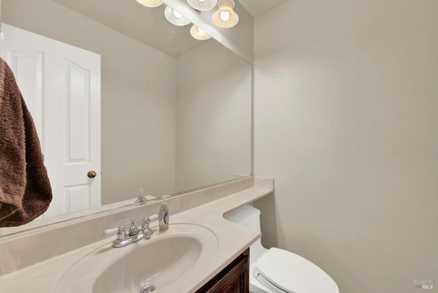 805 Gazebo Ct, Suisun City, CA 94585