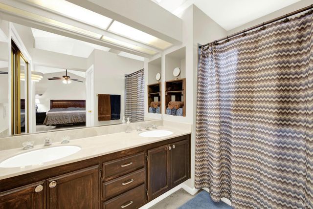 805 Gazebo Ct, Suisun City, CA 94585