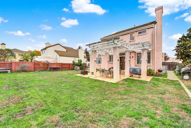 805 Gazebo Ct, Suisun City, CA 94585