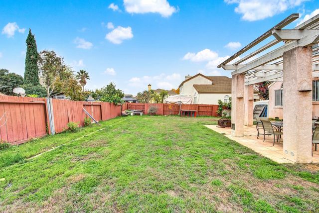 805 Gazebo Ct, Suisun City, CA 94585