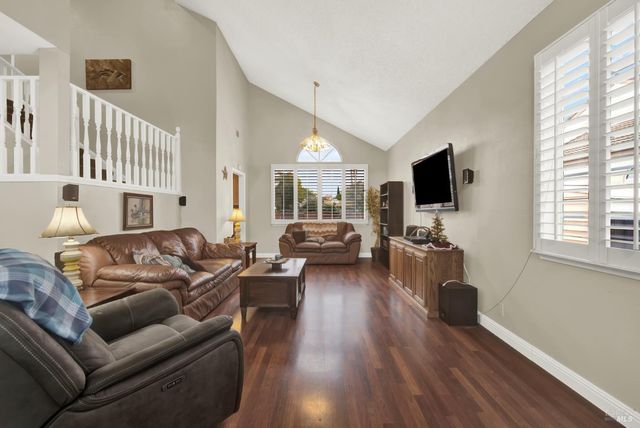 805 Gazebo Ct, Suisun City, CA 94585