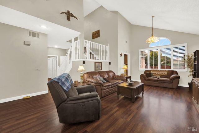 805 Gazebo Ct, Suisun City, CA 94585