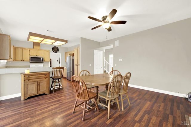 805 Gazebo Ct, Suisun City, CA 94585