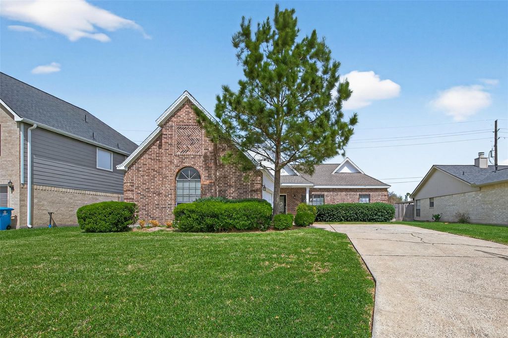 19242 Relay Road, Humble, TX 77346