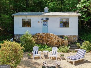6448 Crow Creek Road, Lakemont, GA 30552