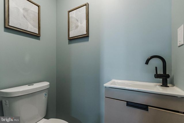 825 S 60TH ST, Philadelphia, PA 19143