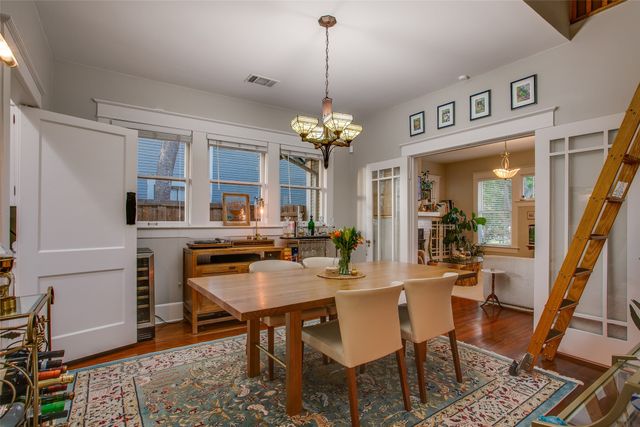 307 S Rosemont Avenue, Dallas, TX 75208