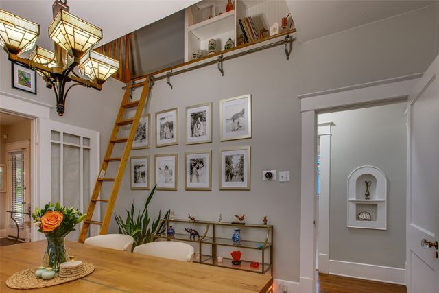 307 S Rosemont Avenue, Dallas, TX 75208