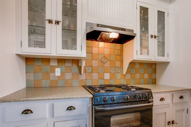 307 S Rosemont Avenue, Dallas, TX 75208