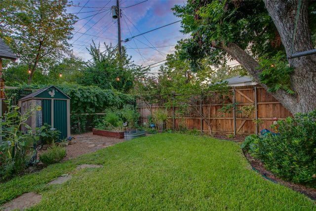 307 S Rosemont Avenue, Dallas, TX 75208
