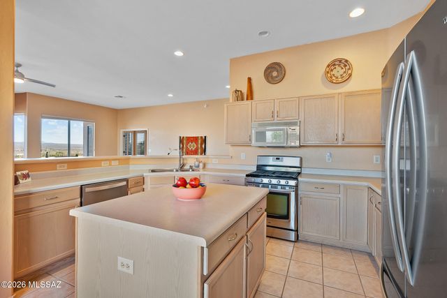 1777 W Calle Casas Lindas, Green Valley, AZ 85622