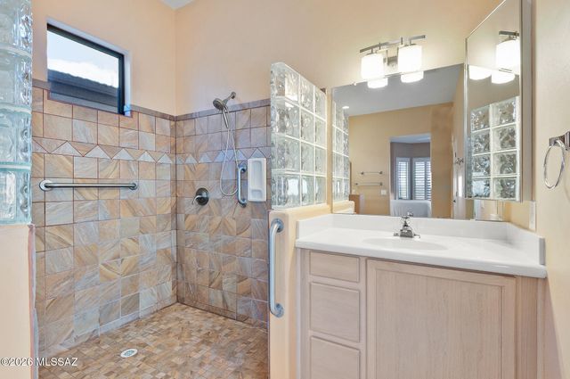 1777 W Calle Casas Lindas, Green Valley, AZ 85622