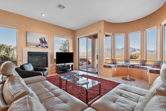 1777 W Calle Casas Lindas, Green Valley, AZ 85622