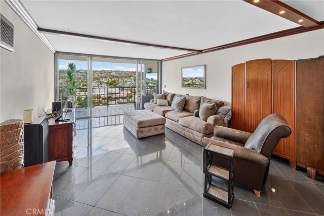 4944 Cass Street 1101, San Diego, CA 92109