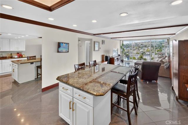 4944 Cass Street 1101, San Diego, CA 92109