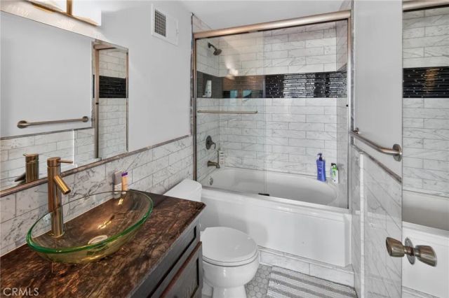 4944 Cass Street 1101, San Diego, CA 92109