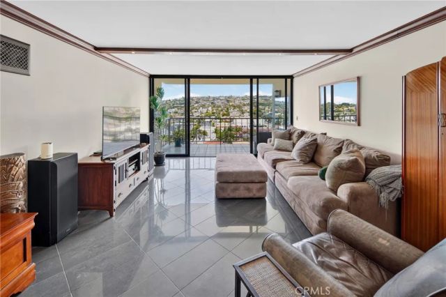 4944 Cass Street 1101, San Diego, CA 92109
