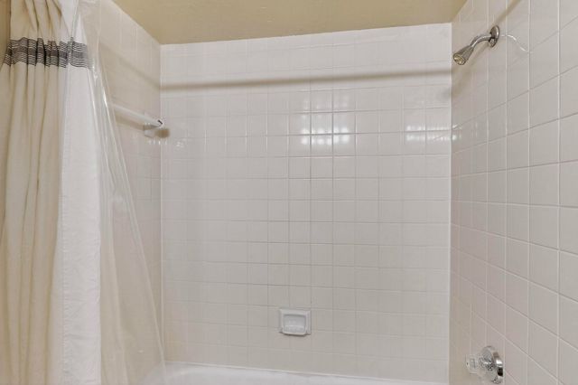 9611 Walnut Street 1105, Dallas, TX 75243