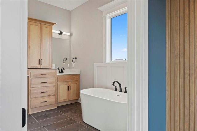 18405 Caenen Street, Overland Park, KS 66013