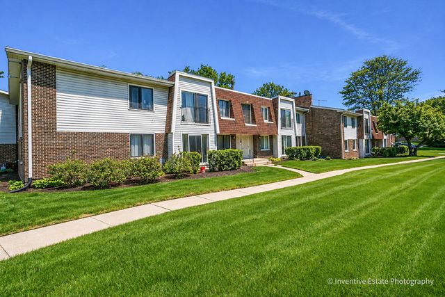2711 Hobson Road 5, Woodridge, IL 60517