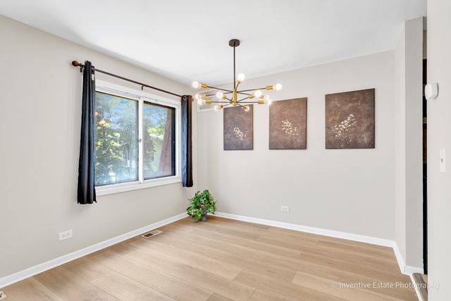2711 Hobson Road 5, Woodridge, IL 60517