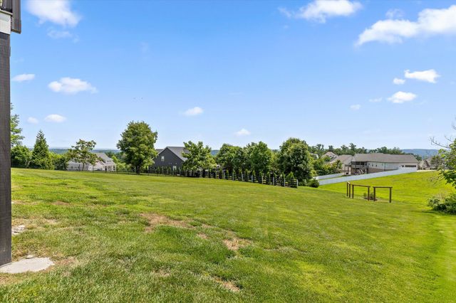 10926 High River Drive, Soddy Daisy, TN 37379