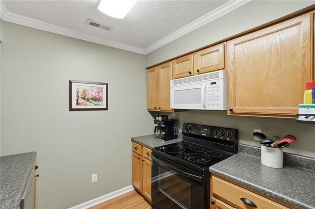 942 Pheasant RN, Williamsburg, VA 23188