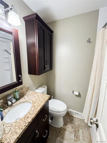 4028 Loon Lake Court, Fenton Charter Township, MI 48451