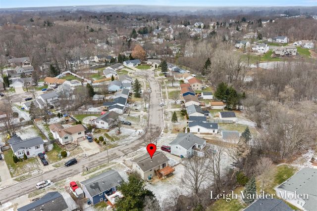 1410 Beckwith Avenue, Grand Rapids, MI 49505