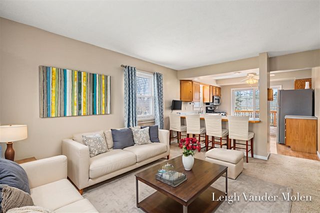 1410 Beckwith Avenue, Grand Rapids, MI 49505