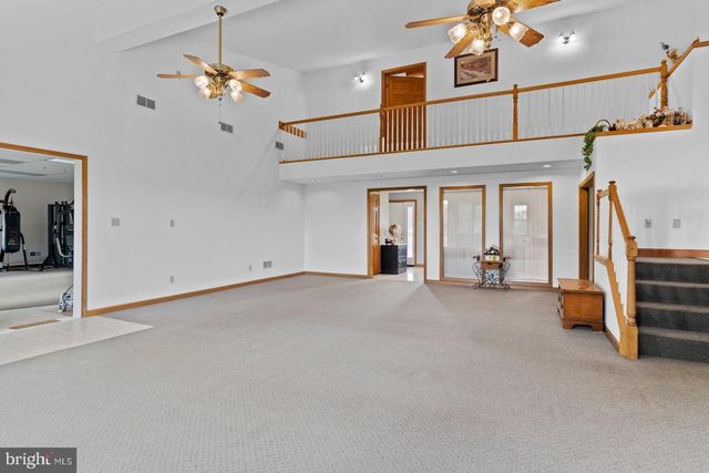 924 W TRINDLE ROAD, Mechanicsburg, PA 17055