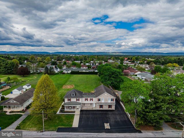 924 W TRINDLE ROAD, Mechanicsburg, PA 17055