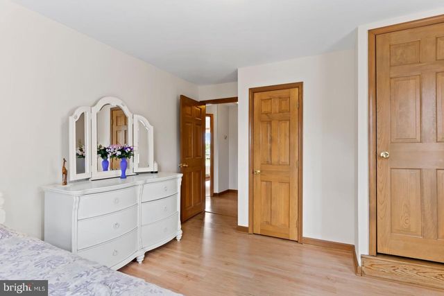 924 W TRINDLE ROAD, Mechanicsburg, PA 17055